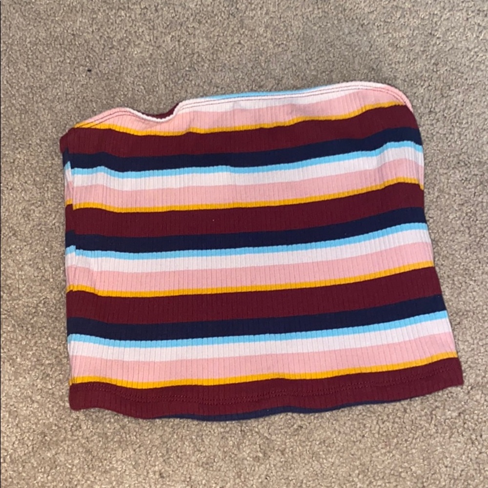 Hollister crop